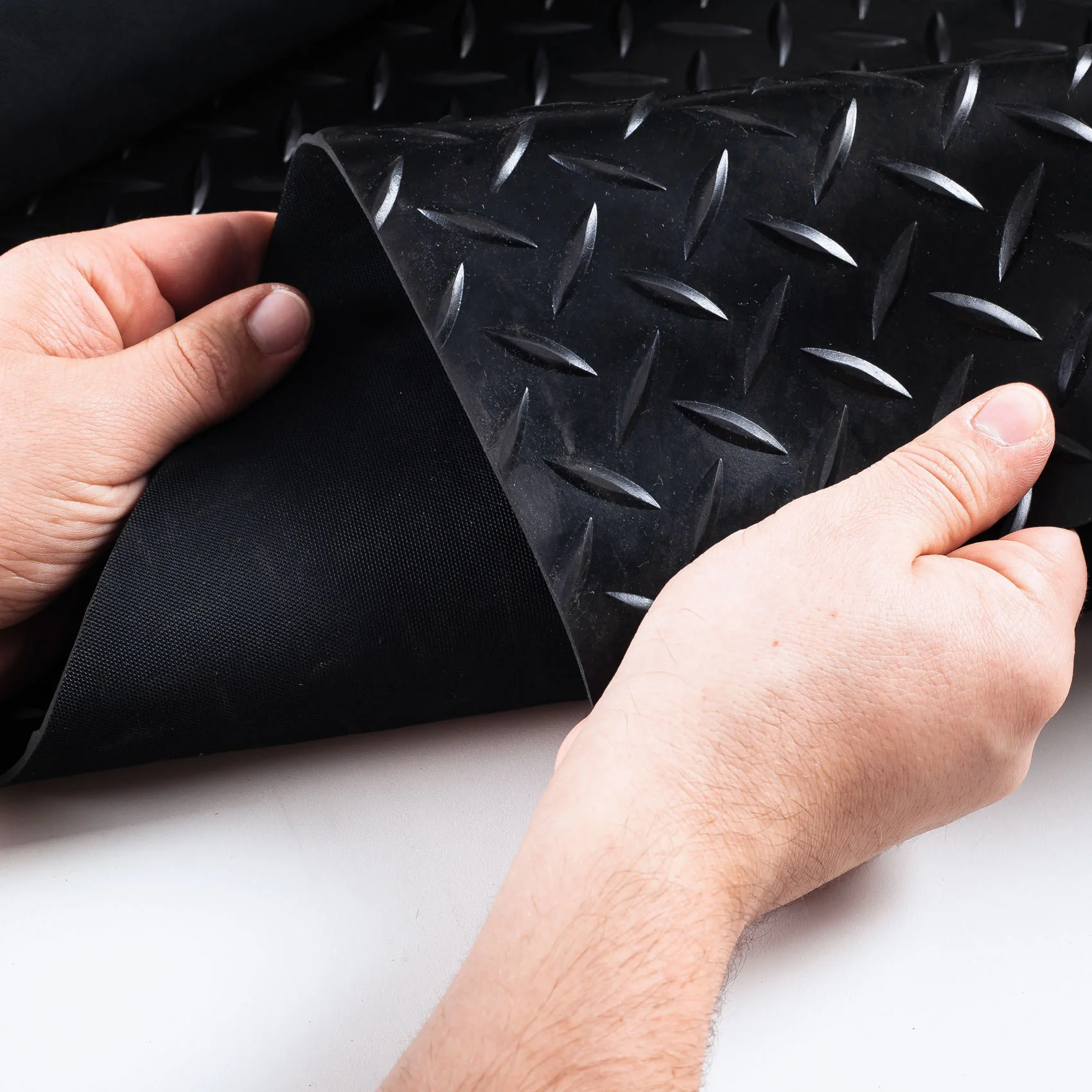 Diamond Pattern Heavy Duty Rubber Van Flooring Non-Slip, Impact Absorbing Prevents Scratches & Dents Excellent Sound Insulation Load Stabilisation - Image 7